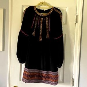 Beautiful brand new condition black dress